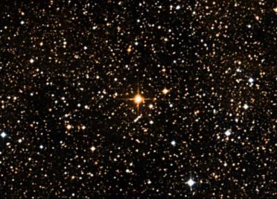 ابعاد غول آسای بزرگترین ستاره شناخته شده در کنار خورشید، عکس